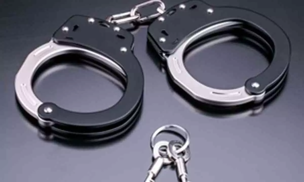 Delhi: Man arrested for staging fake snatching bid to embezzle Rs 17L