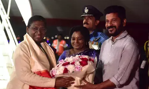 Hyderabad: Prez Murmu arrives in city