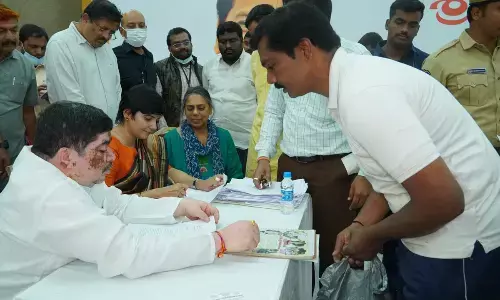 Minister Ponnam urges auto walas to be patient for some time