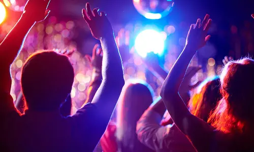 Year end celebrations. City police imposes restrictions on pubs and public