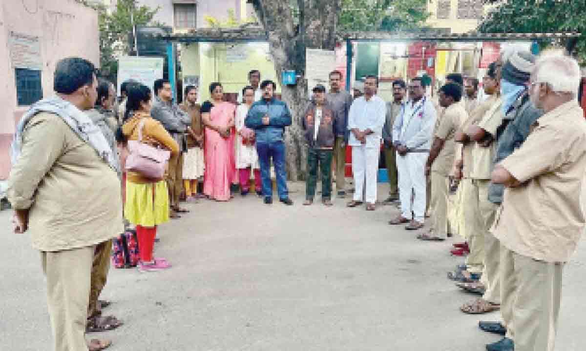 Khammam RTS staff advised to be alert on Covid