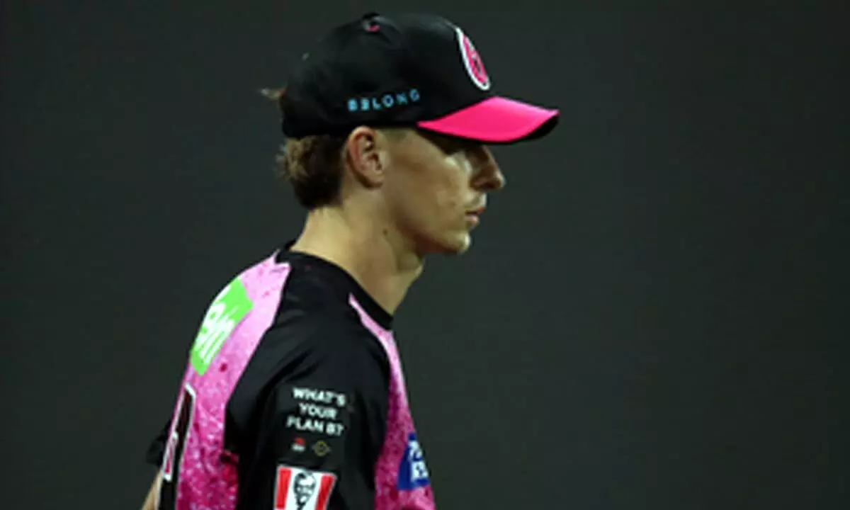 Tom Curran suspended for four BBL matches due to altercation with umpire; Sydney Sixers to file an appeal