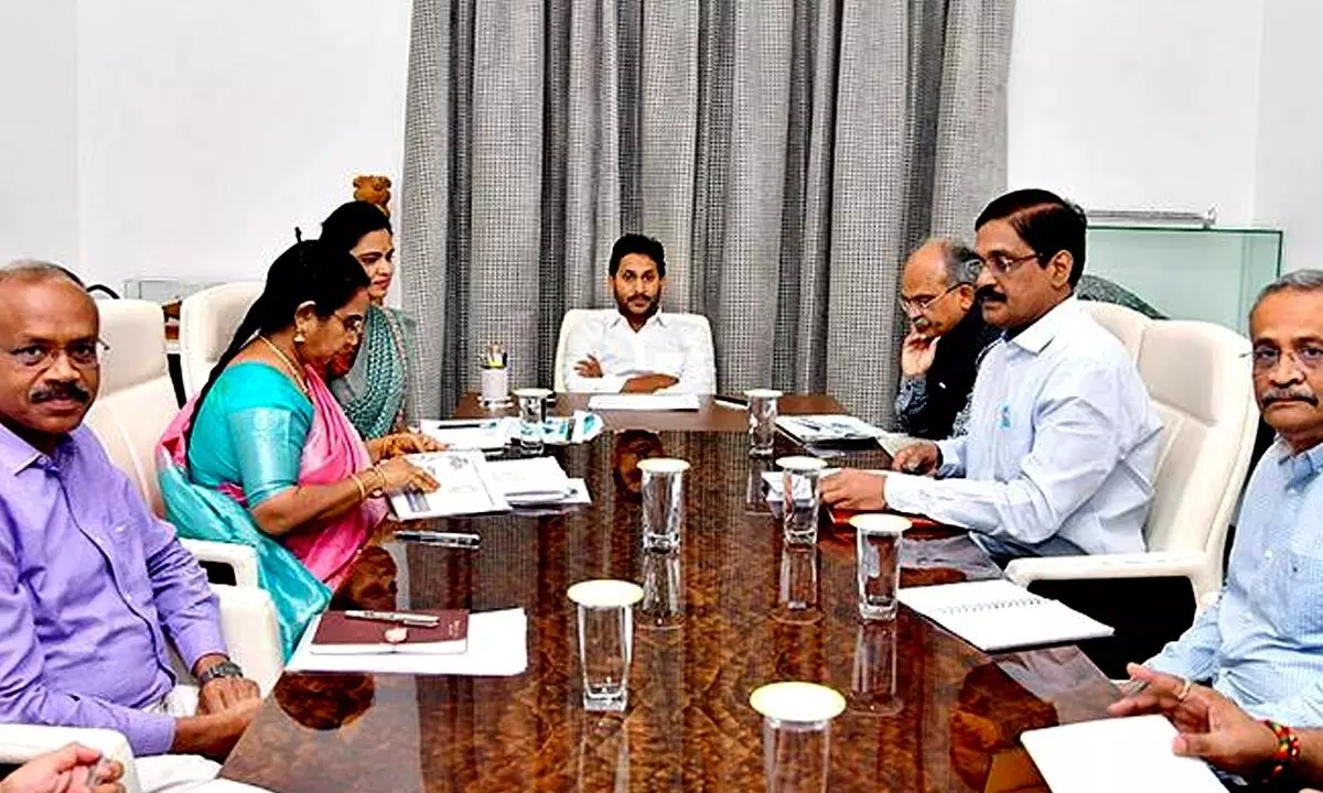 YS Jagan asks officials to be vigilant in the wake of Covid JN-1 spreading