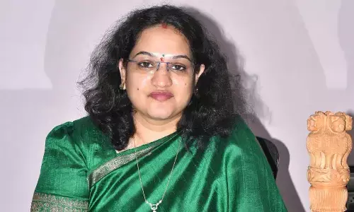 Essential Commodities Distribution: Volunteers should accompany MDUs, says Collector