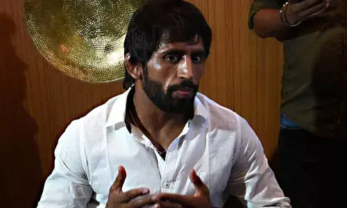 Bajrang Punia has written a letter to Prime Minister Modi asking him to return his Padmashree award