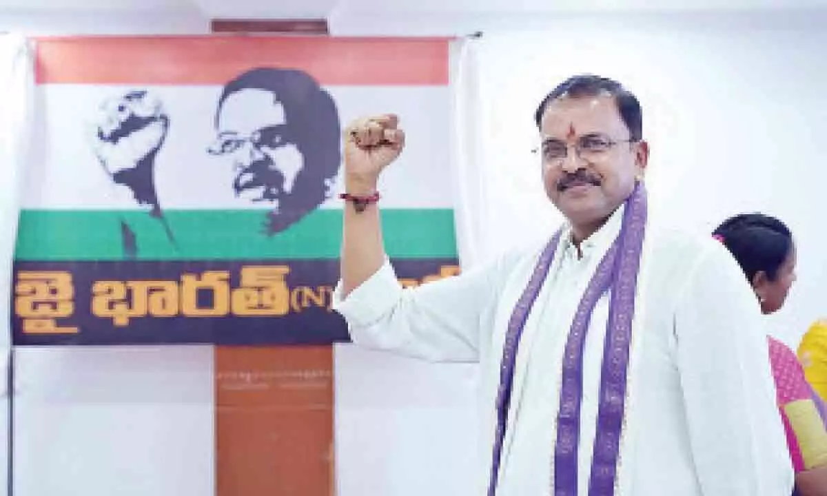 Vijayawada: JD Lakshminarayana floats new political party