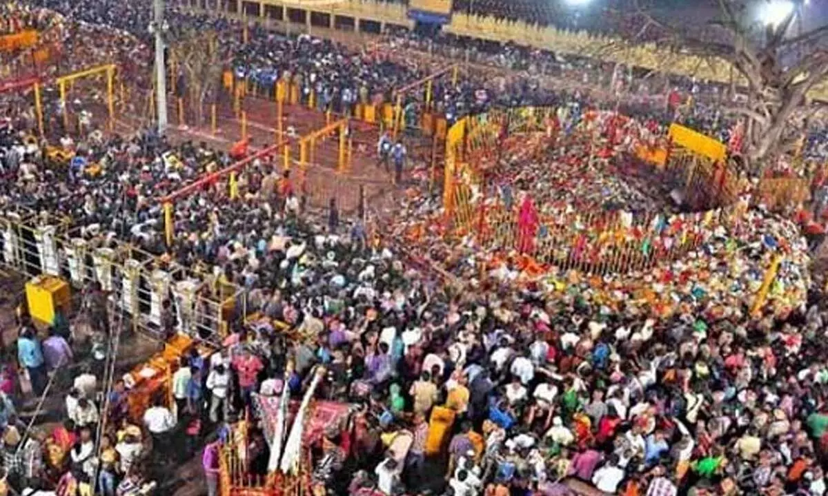 Medaram Jathara: Devotees throng to offer prayers to Goddesses Sammakka and Saralamma