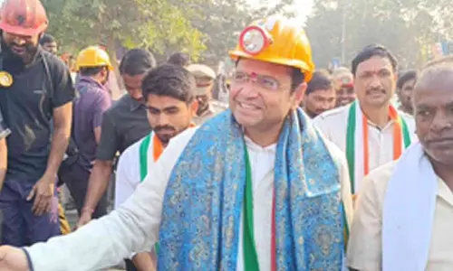 Telangana ministers campaign for INTUC in Singareni Collieries polls