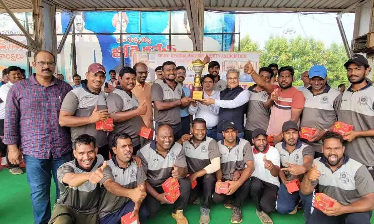 Vijayawada: Rayanapadu wagon workshop team lifts 7th DRM Cup