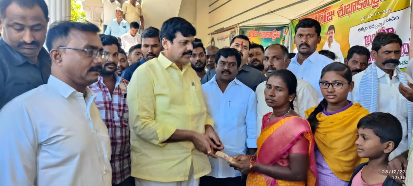 Former Dharmavaram MLA extends support to Anganwadi workers