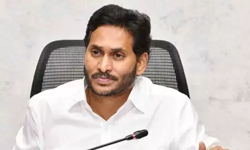 Vijayawada: YSRCP reaches out to leaders