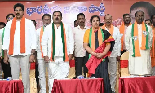 Rajamahendravaram: State govt claiming Central welfare schemes as its own says Purandeswari