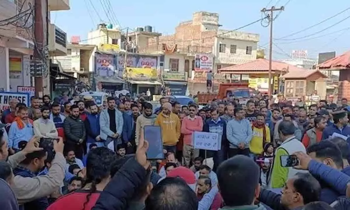 HP: Chintpurni traders protest against passenger ropeway