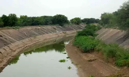 Chandigarh: Gajendra Singh Shekhawat holds meeting with Punjab, Haryana CMs