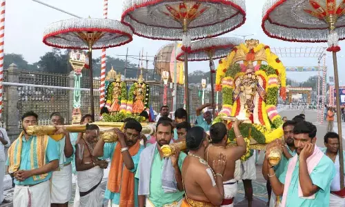 Pranaya Kalaha Mahotsavam held