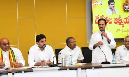 Nara Lokesh assures support to Handloom weavers