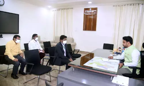 Union Secretary of the Ministry of Tribal Affairs visits Eluru Collectorate