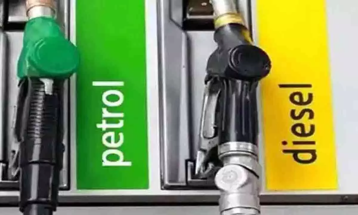 Petrol and diesel prices today stable in Hyderabad, Delhi, Chennai and Mumbai on 30 December, 2023