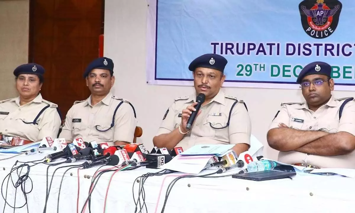 SP P Parameshwar Reddy explaining the crime rate in the district to media persons in Tirupati on Saturday