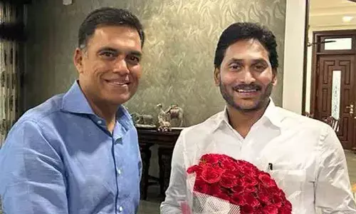 Vijayawada : Sajjan Jindal calls on CM YS Jagan Mohan Reddy, explains progress of Kadapa steel plant