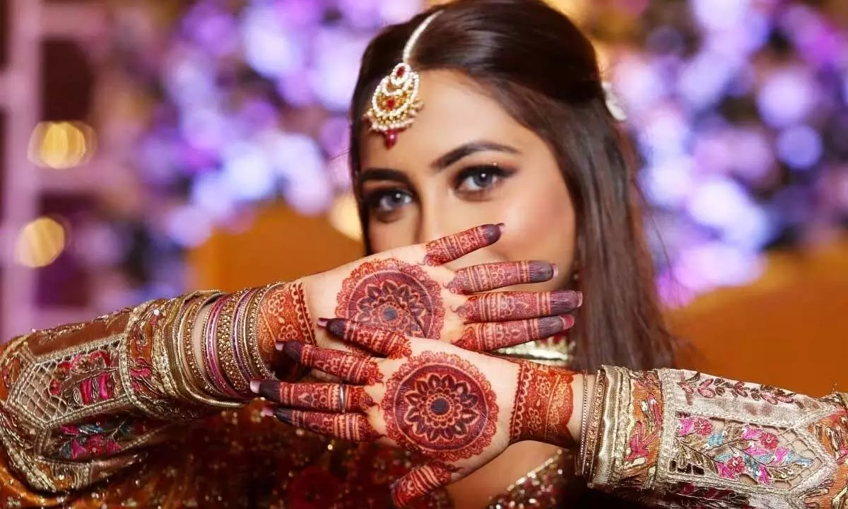 Groom Mehndi Designs | Groom Mehendi | Indian Weddings - Wish N Wed | Pre  wedding photoshoot props, Wedding photoshoot props, Indian wedding  photography