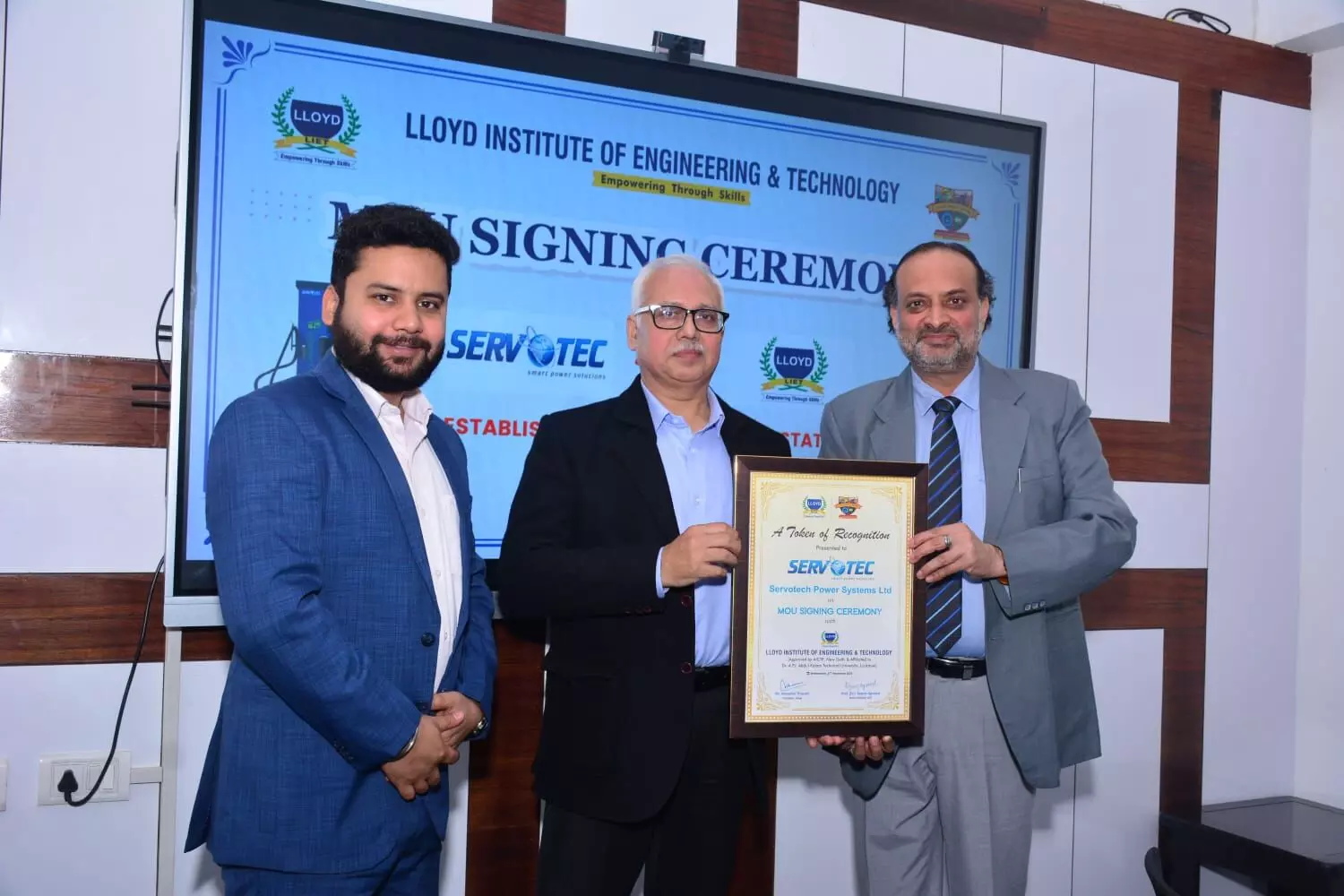Servotech to establish EV Charging R&D Lab and Centre of Excellence for Students & EV Charging Station at LLOYD Campus, signs MoU