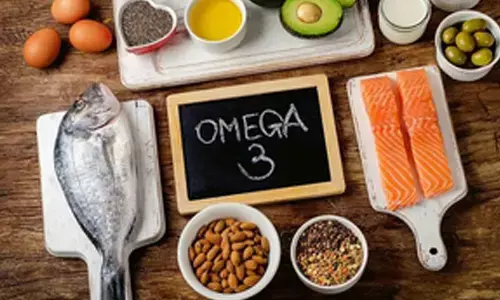 Healthy omega-3 fats in nuts, fish may slow deadly lung fibrosis: Study