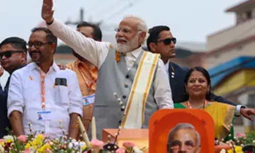 Modi tears into Left, Cong in Kerala, describes them as one