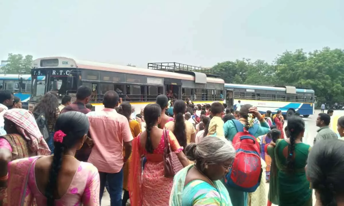 6.50 crore women has travelled in TSRTC buses so far
