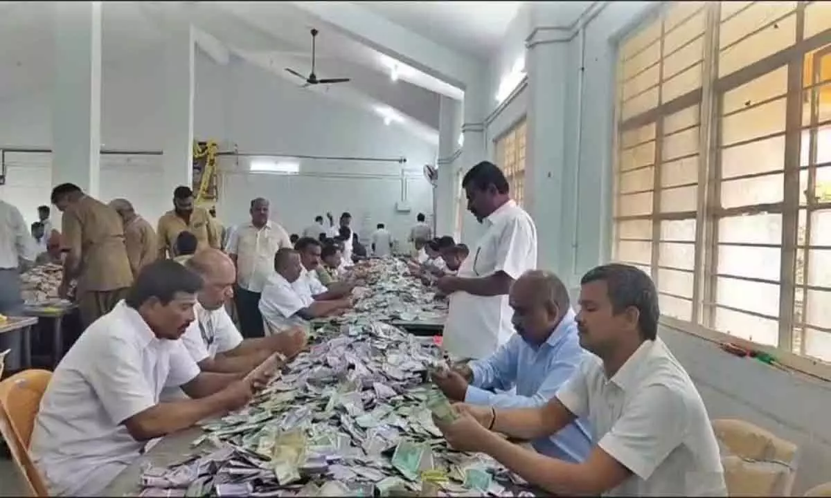 Hundi Money Counting at Sri Male Mahadeshwar Hill Records Rs 2.90 Crores in 33 Days