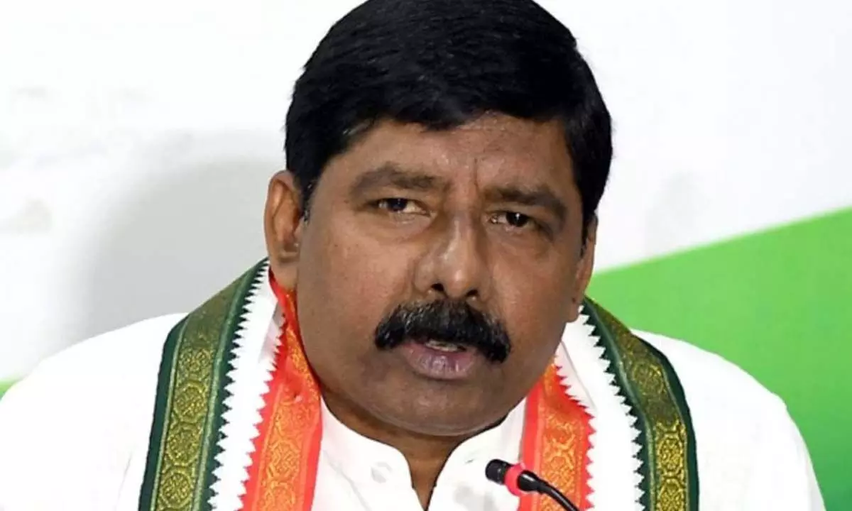 YS Sharmilas entry will strengthen Congress party, says AP PCC chief