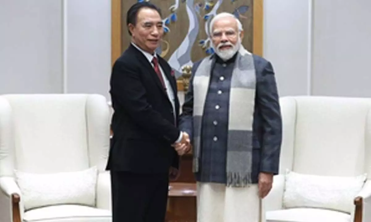 Mizoram CM discuss Myanmar refugee issue with PM