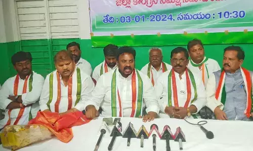 Modi, Jagan deceived the state, says AP Congress executive president Mastan Vali