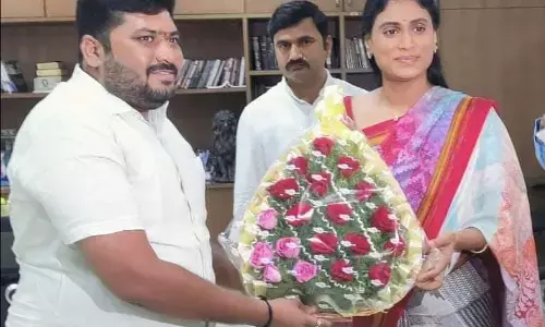 YS Sharmilas entry into Congress is a good sign, says Lakshmi Narasimha Yadav