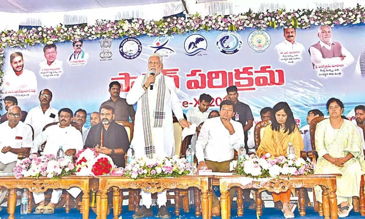 AP received highest aid for fishing community: Union Min