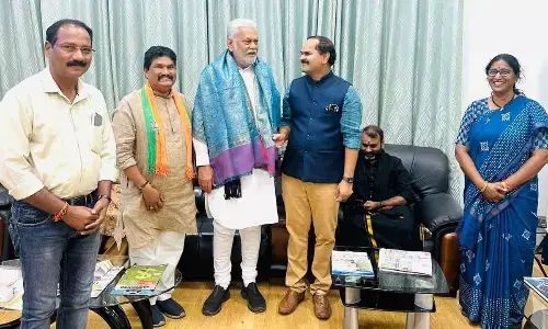 BJP leaders KNR and others bid farewell to the Union Minister in Visakha