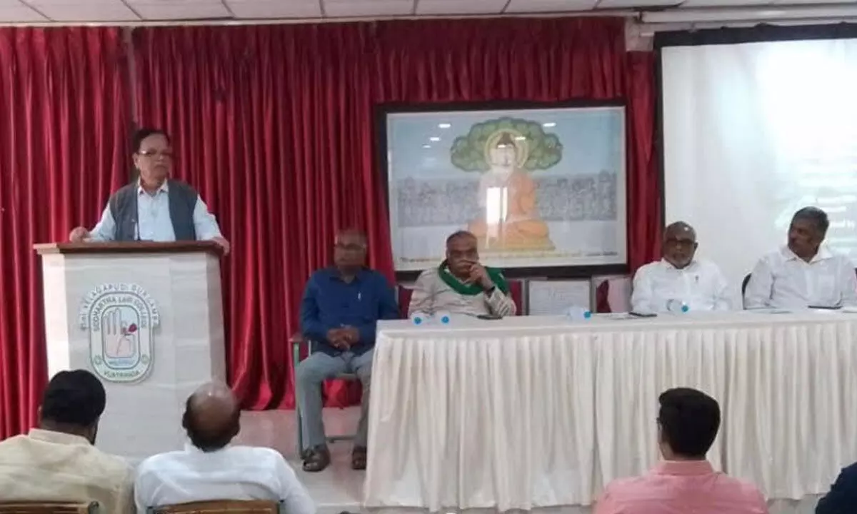 Prof K Purushottam Reddy addressing a workshop on ‘Green manifesto’ at Siddhartha Law College in Krishna district on Friday