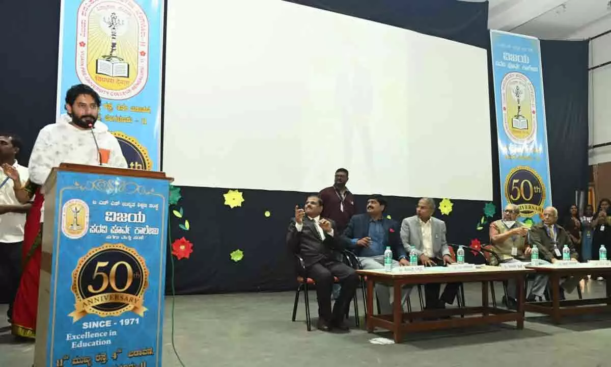 Vijaya PU College Celebrates College Day with Dynamic Star Prajwal Devaraj