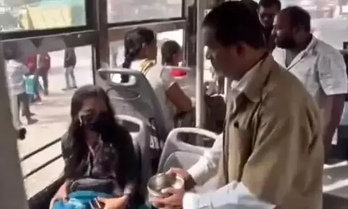 Mahadharna by auto drivers over Maha Lakshmi scheme tomorrow