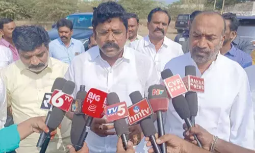 District TDP president Mallela Rajasekhar speaking to mediapersons in Nandyal on Friday