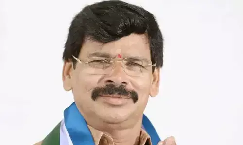 Kapu Ramachandra Reddy suits YSRCP, says will contest independent