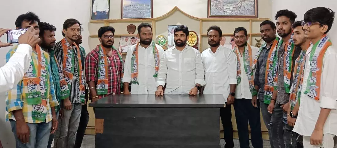 Several youth joins in Congress in Kadiri