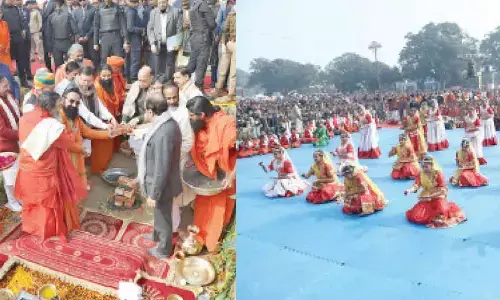 Defense Minister Rajnath Singh lays foundation stone of Patanjali Gurukulam