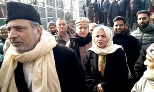 Ex-J&K DyCM Muzaffar Hussain Beigh rejoins Mehboobas PDP