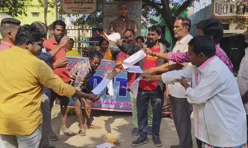 CITU president to withdraw ESMA act on Anganwadis