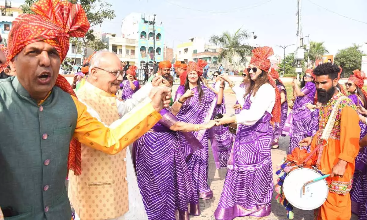 Hyderabad: Over 6,000 Gujaratis take part in Gujarati Gaurav Yatra