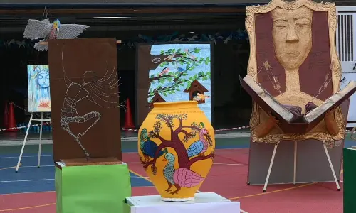 Meru Antaragni: A Stunning Art Exhibition with a Noble Cause