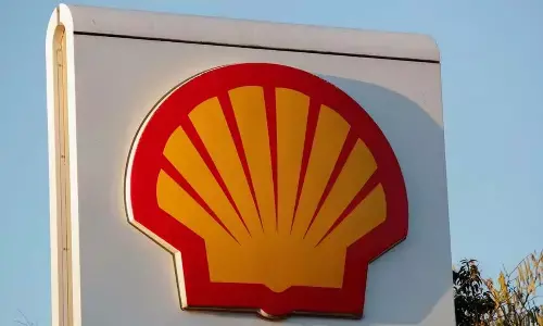 Shell flags Q4 writedown of up to $4.5 billion, mainly on Singapore assets