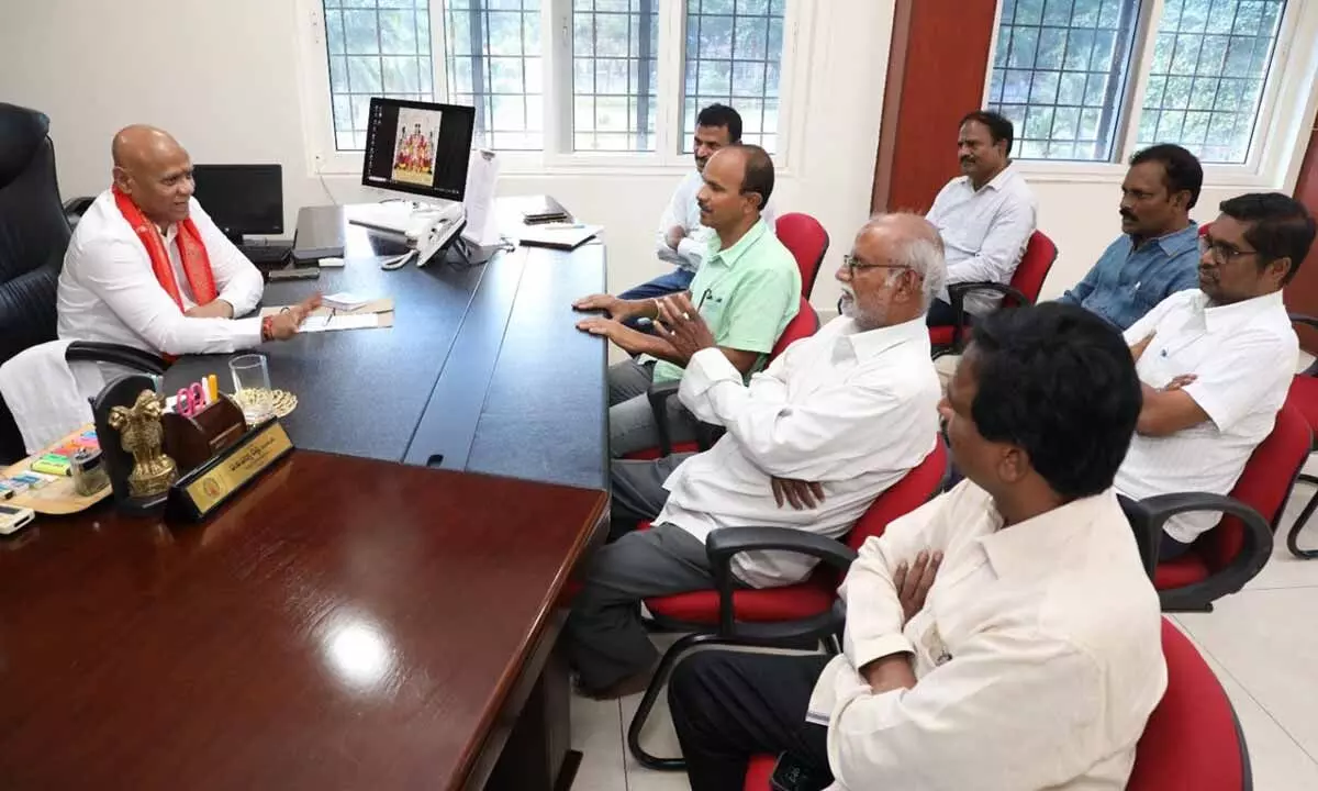 Members of the Media Fact Finding Committee on Srivani Trust at a meeting with TTD EO AV Dharma Reddy in Tirupati on Tuesday