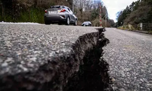 6.0-magnitude quake strikes central Japan